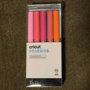 Cricut Infusible Ink Pens in Pink and Orange